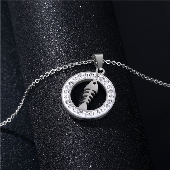 Fisher of Men fishbone titanium stainless steel boutique pendant necklace - Picture 3 of 5